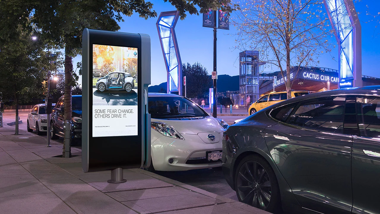 2018 ReCharged Smart-Hub concept shown in an urban setting